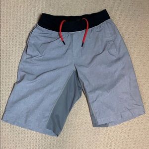 Men’s lulu shorts